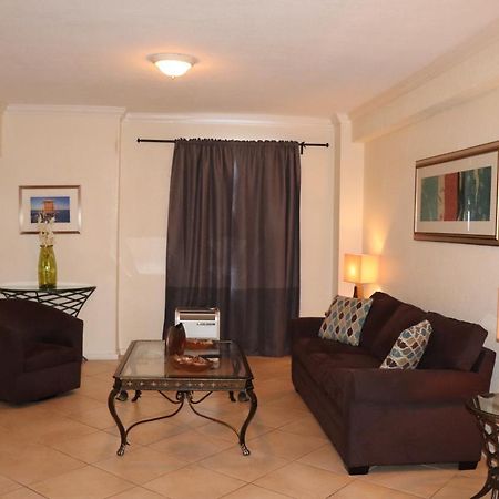 On Hollywood Beach - Affordable Two Bedrooms Sleeps 6 With Two Bathrooms 戴尼亚 外观 照片